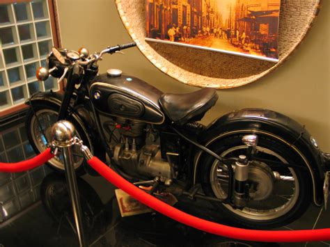 File:BMW motorcycle vintage.jpg - Wikipedia, the free encyclopedia
