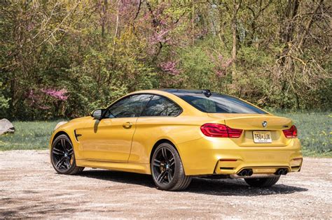 2018 BMW M4: More capable in competition package form - Roadshow