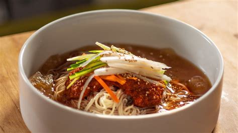 Cold & Spicy Korean Noodles - Bibim Naengmyeon Recipe - YouTube