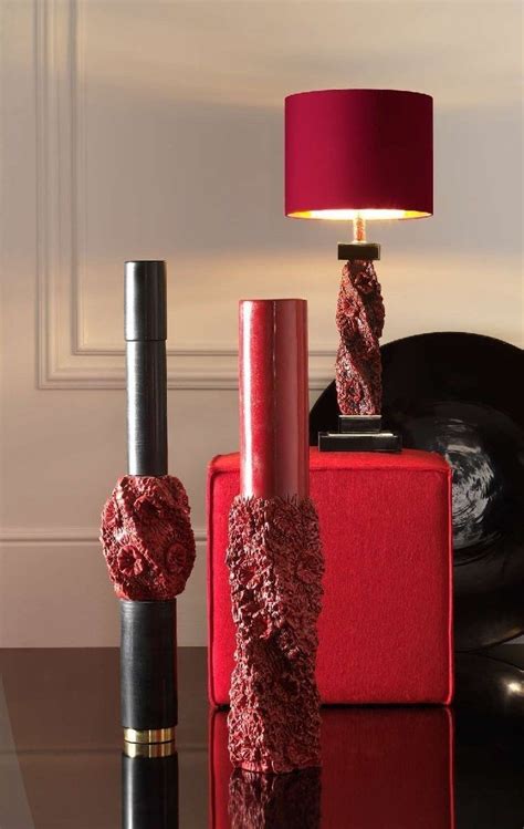 Why not decor a room while lighting as well? A table lamp it is perfect for that! Luxury ...