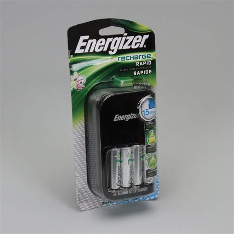 Energizer Fast NiMH Battery Charger (for AA and AAA only) | Carolina.com