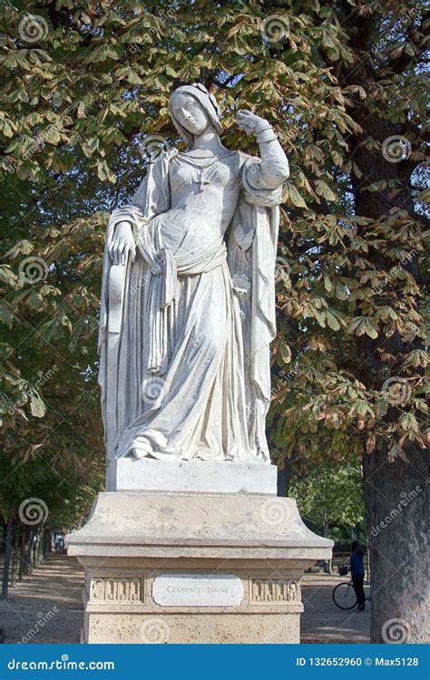 Sculptures of the Luxembourg Garden Editorial Image - Image of king ...