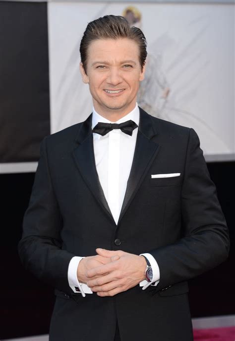 Jeremy Renner at the 2013 Oscars. Dapper Gentleman, Dapper Men, Jeremy Renner, A Star Is Born ...