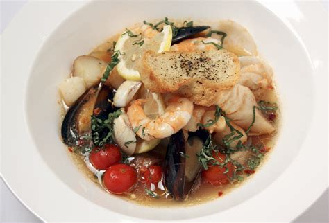 Recipe for Bouillabaisse, a Classic Seafood Stew