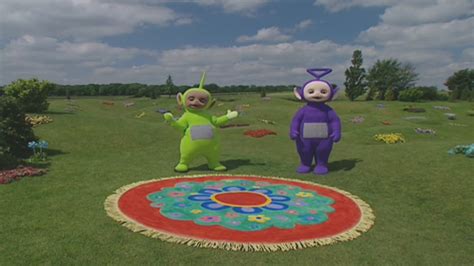 Teletubbies: Shoeshine (1999) - YouTube