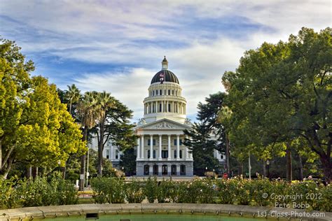 File:Sacramento Capitol Building mg 1600.jpg - Wikimedia Commons