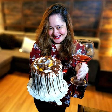 A GRATEFUL MANILYN REYNES TURNED 48 YEARS OLD RECENTLY AND SAYS SHE HAS SO MUCH TO BE THANKFUL ...