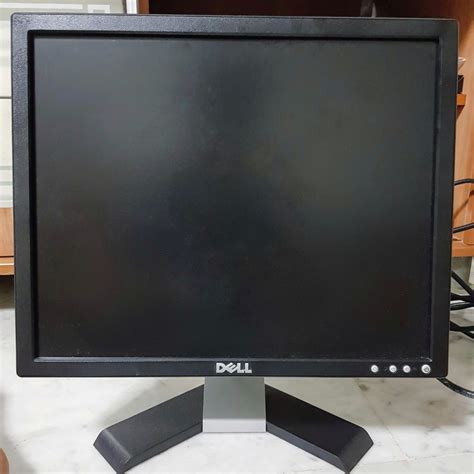 DELL 17 Inch monitor, Electronics, Computer Parts & Accessories on ...