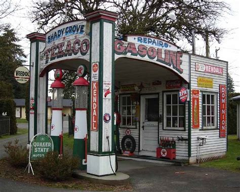 My 1928 Chevrolet: Old Gas Stations (A few more photos)