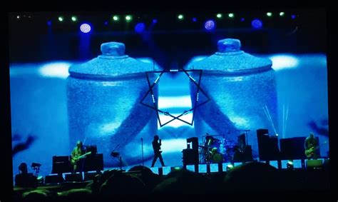 Pin by James Walker on TOOL | Concert