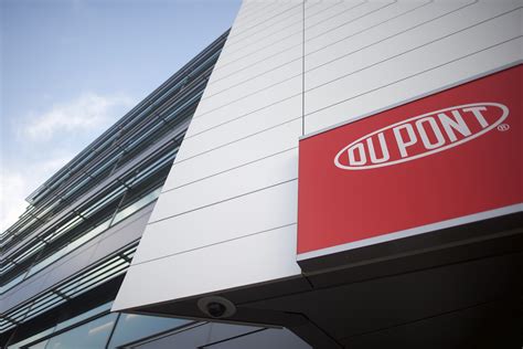 DuPont to pay $671 million to end suits over water poisoning