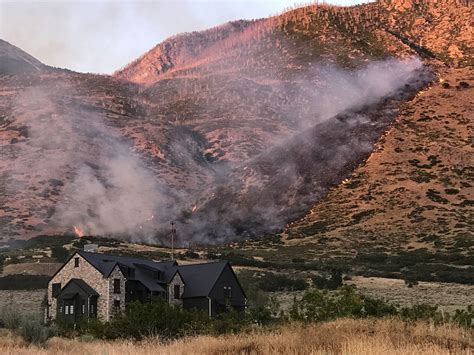 Homes evacuated as Water Tower fire in Alpine grows to 500+ acres | KUTV