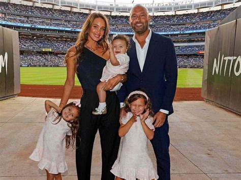 "I'm Going Old School..": Derek Jeter Reveals a Change He's Trying to ...