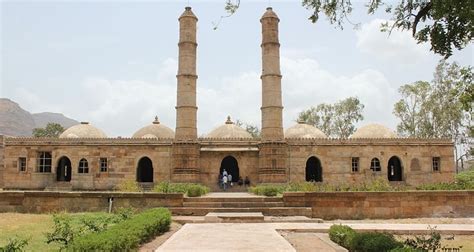 Top 13 Most Popular Forts in Gujarat