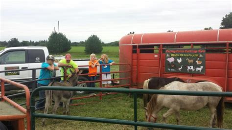 Hire Funny Farm Petting Zoo - Animal Entertainment in Milford, Nebraska