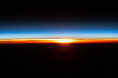 Sunrise seen from the International Space Station | Earth Blog