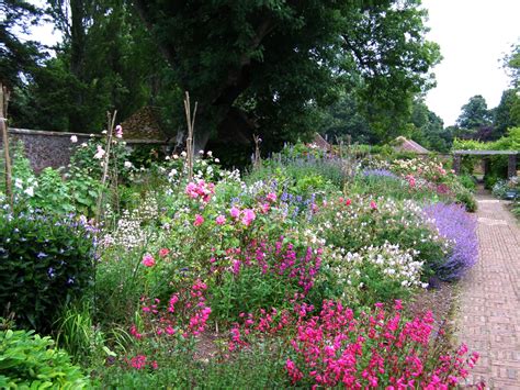 Barrington Court Garden