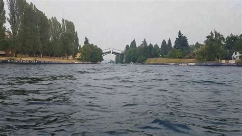 Lake Washington bridge - YouTube