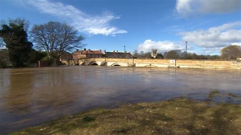 Flood warnings across North Yorkshire following heavy rain - BBC News