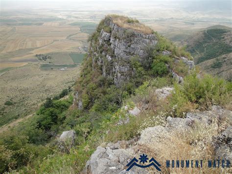 The monuments of Shikaqar- Qaraglukh: The fortress - Monument Watch