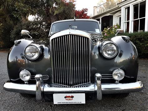 Bentley S1 1955 - Waimak Classic Cars