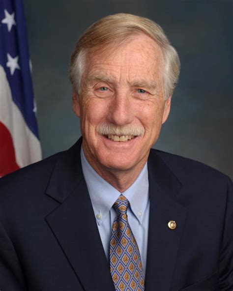 Angus King Net Worth & Biography 2022 - Stunning Facts You Need To Know