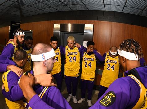 All the Details & Photos From Kobe Bryant's Lakers Tribute Game | E! News