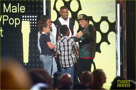 Jamie Foxx Brings Daughter Annalise On Stage with Him During BET Awards ...