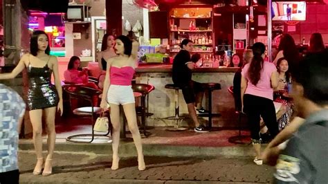 Pattaya Nightlife Walking Street Thailand - YouTube