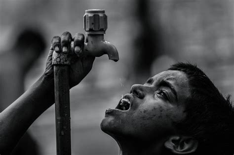 thirsty street child | Street kids, Water photography, World best photos