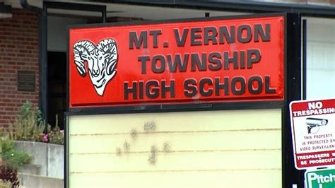 Mt. Vernon Township High School evacuated for bomb threat - WSIL-TV 3 Southern Illinois