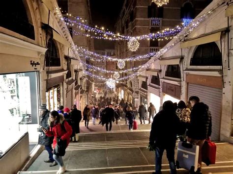 Christmas in Venice: Markets, Things to do and Opening Times