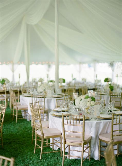 Gold Chiavari Chairs with White Linens | Chiavari chairs wedding, Gold chiavari chairs, Wedding ...