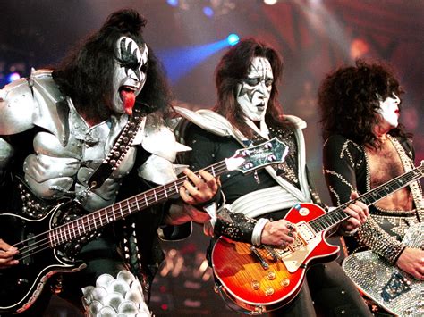 Gene Simmons: Peter Criss and Ace Frehley said no to final Kiss shows