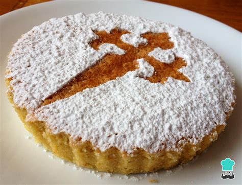 Tarta de Santiago tradicional