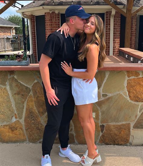 Patriots QB Bailey Zappe gets engaged to girlfriend Hannah Lewis