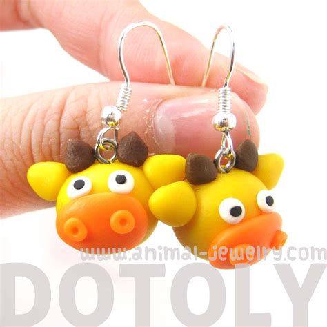 Giraffe Shaped Animal Themed Polymer Clay Dangle Earrings | DOTOLY