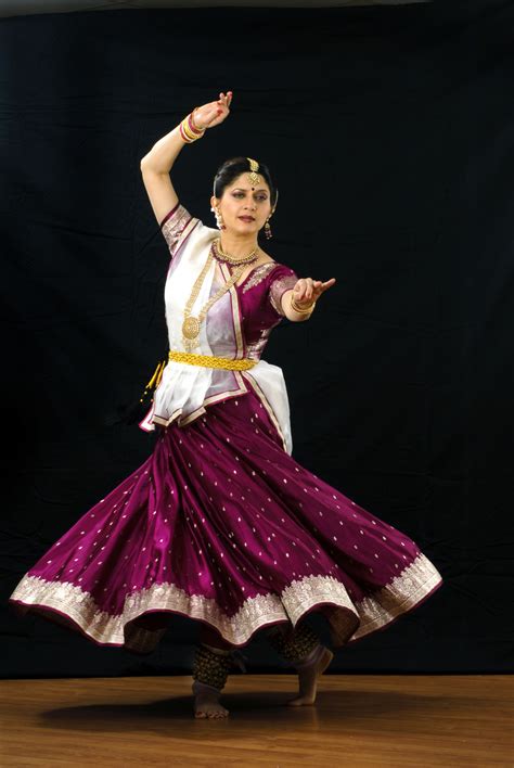 kathak - Google Search | Kathak costume, Dance of india, Indian dance