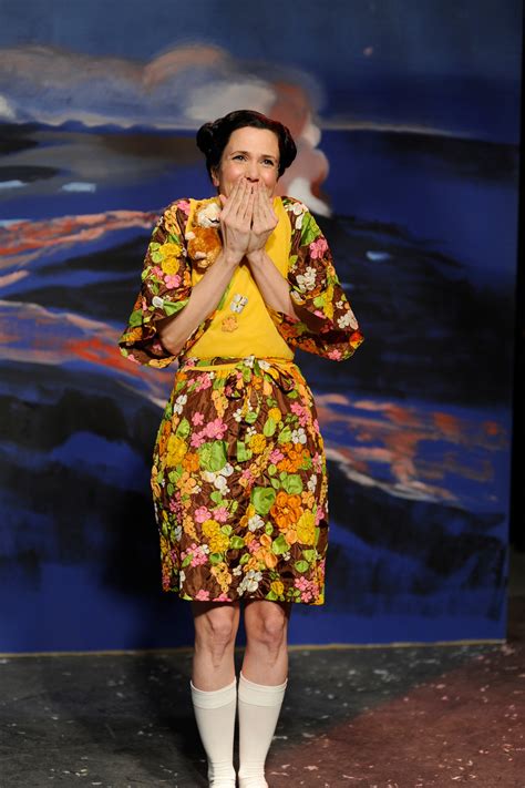 Saturday Night Live: Kristen Wiig Photo: 125666 - NBC.com