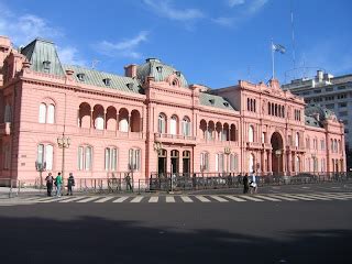 Learn Spanish in Buenos Aires: History of La Casa Rosada