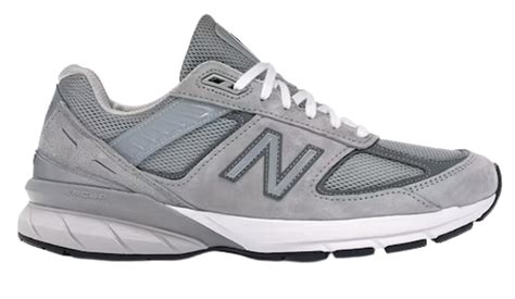 New Balance 990v5 Grey Sneakers | WHAT’S ON THE STAR?