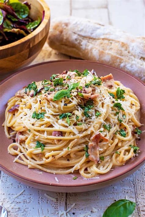 Healthy Carbonara - Hungry Healthy Happy