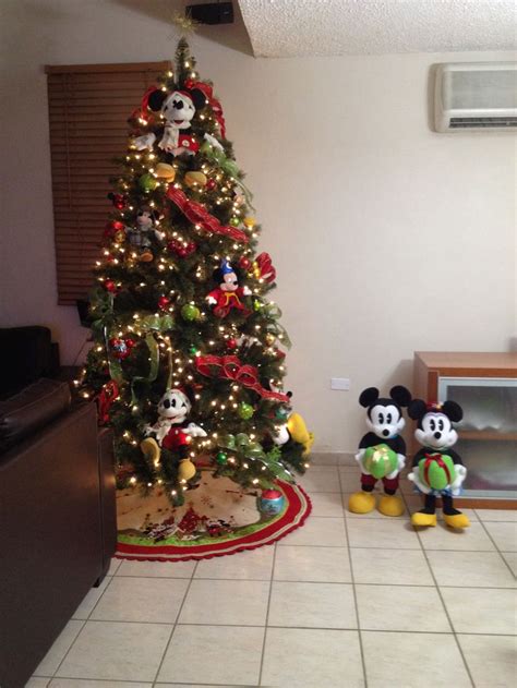 My Mickey Mouse Christmas Tree | Mickey mouse christmas tree, Mickey ...