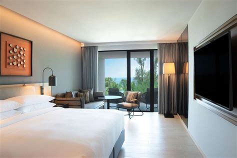 Four Points by Sheraton Phuket Patong Beach Resort - Room Offers | Dealsee