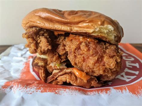 Review: Popeyes - Spicy Chicken Sandwich