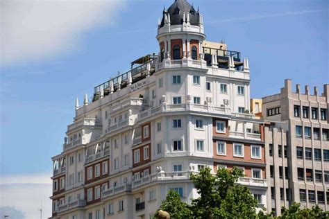 Dear Hotel, terraza y piscina sobre la Gran Vía - Mirador Madrid