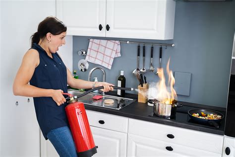 What to know about fire prevention – Be safe in the kitchen | Team ...