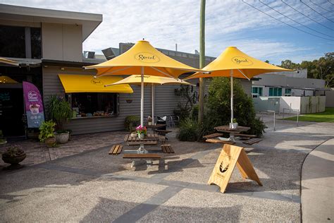 Case Study | Bribie Island RSL Club Umbrellas | MakMax Australia