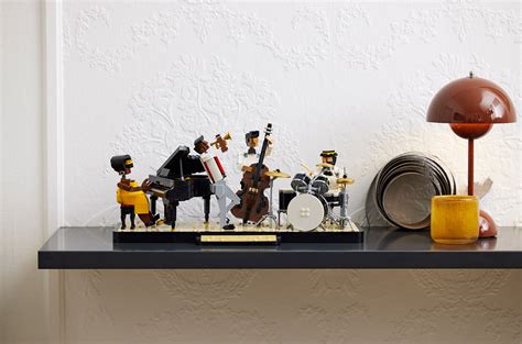 Vente en gros en ligne Nouveau Lego version Pearl Gold Saxophone-Jazz figurine Musical Band ...