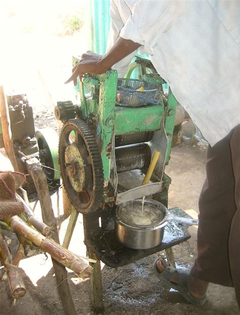 File:Sugar cane juice machine.jpg